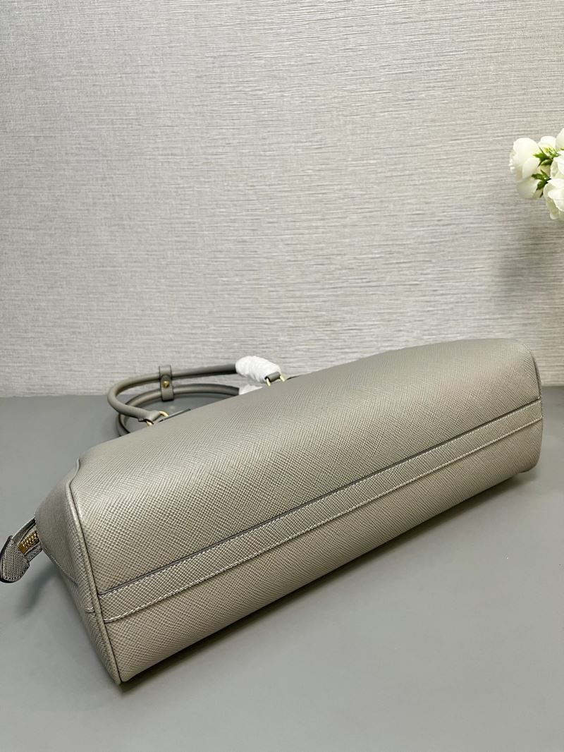 Pra*a top handle bags